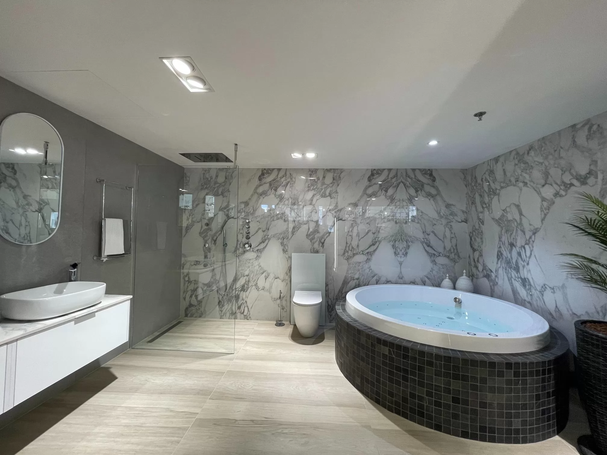 Bathroom Interior Design | Modern & Functional Styling Solutions